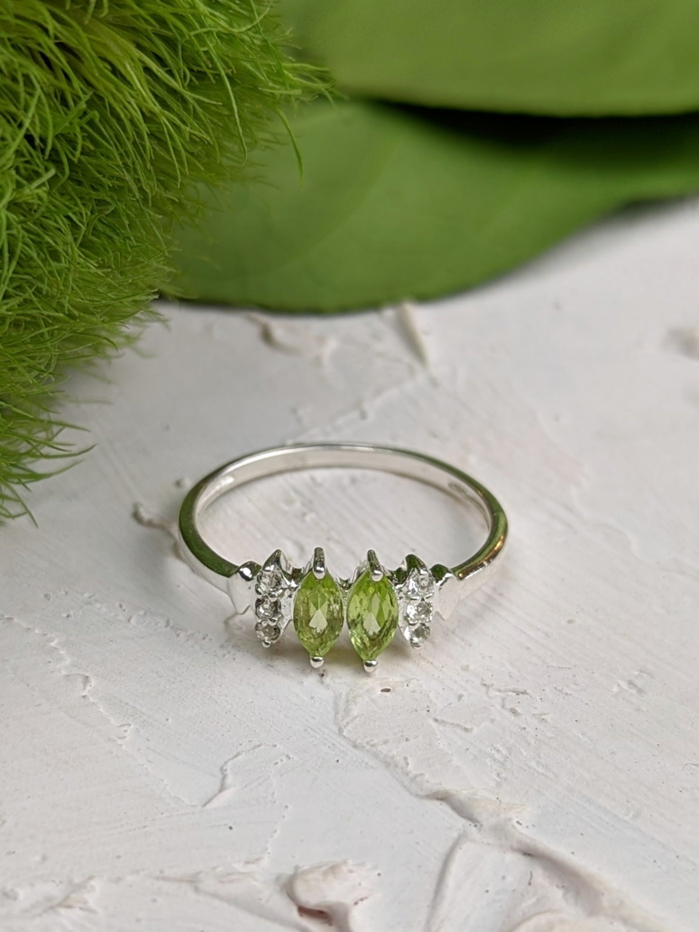 Bitty Green Leaf Ring
