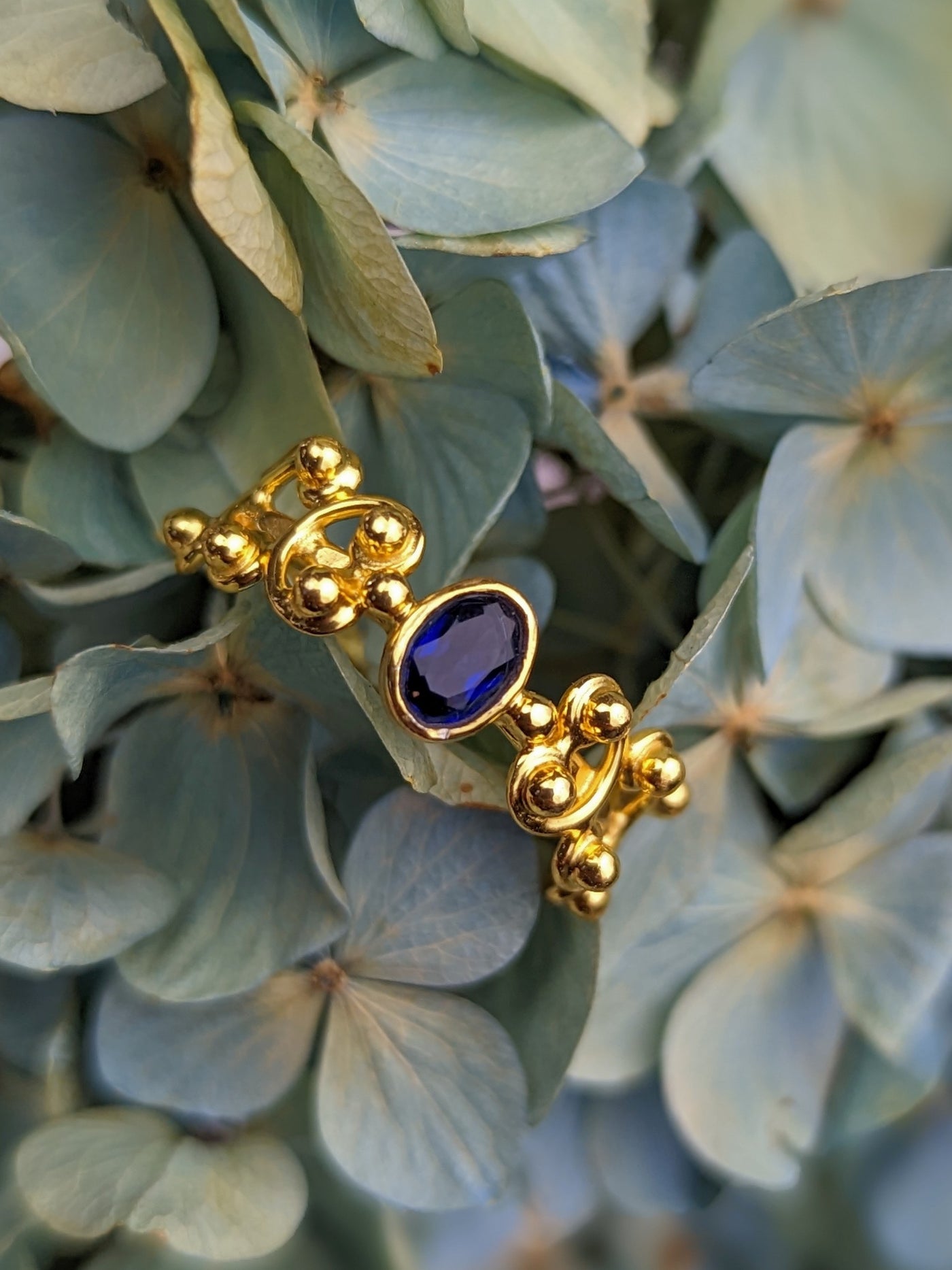 Courtiers Sapphire Ring