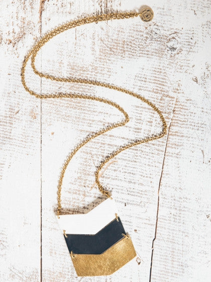 VIDEO - MAKING OF THE NECKLACE (SOKO)