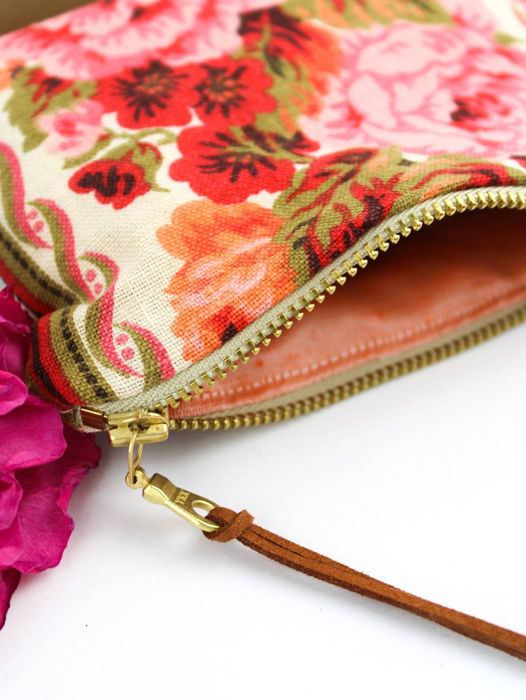 Antique Roses Clutch