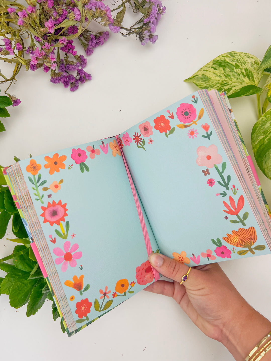 Illustrated Floral Field Journal