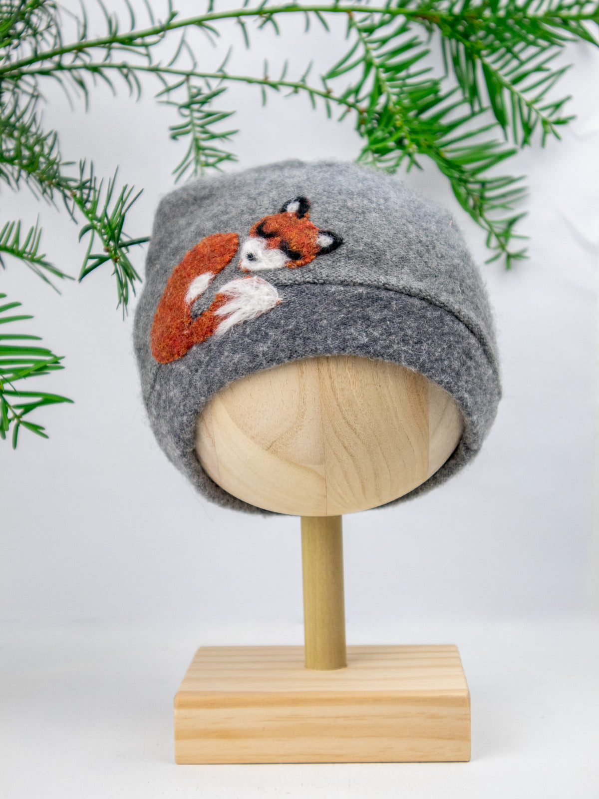 Sleeping Fox Cashmere Hat - Child