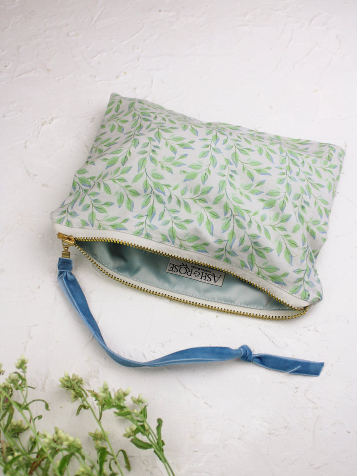 Spring Leaves Wristlet Purse