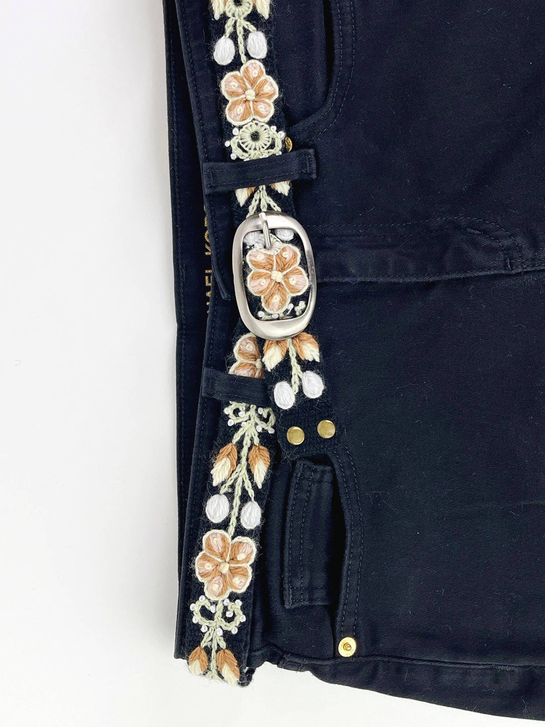 Cafecito Embroidered Skinny Belt