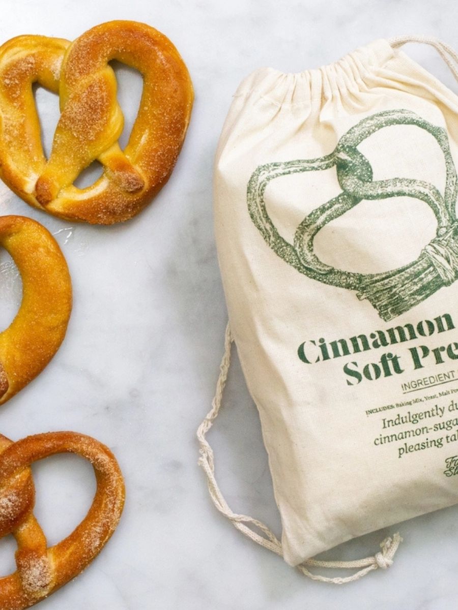 Cinnamon Sugar Pretzel Baking Mix