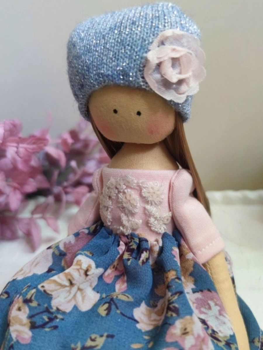 Ukrainian Dancing Princess Doll - Sitting