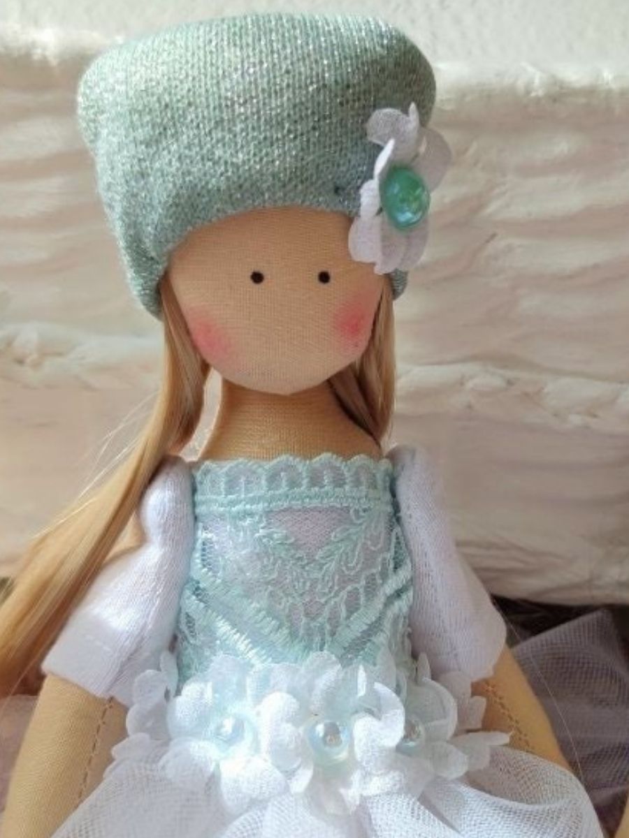 Ukrainian Dancing Princess Doll - Sitting