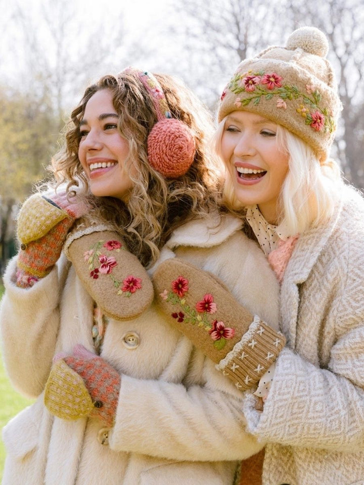 Freya French Knot Wool Mittens