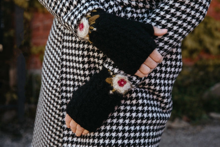 Mae French Knot Mohair Wool Handwarmer Fingerless Mittens