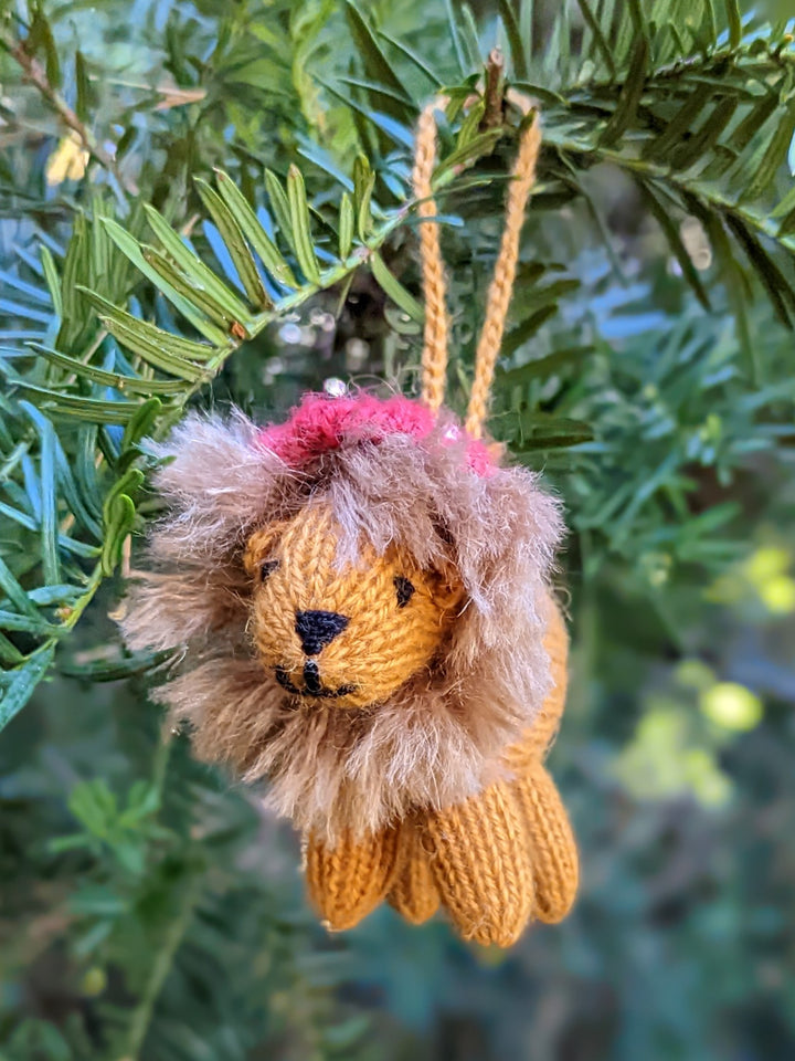 Lion with Beret Ornament