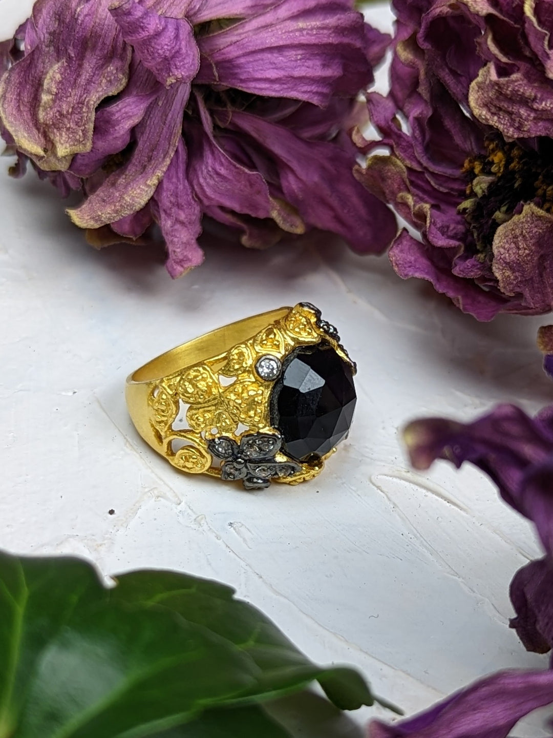 Noor Black Onyx Ring