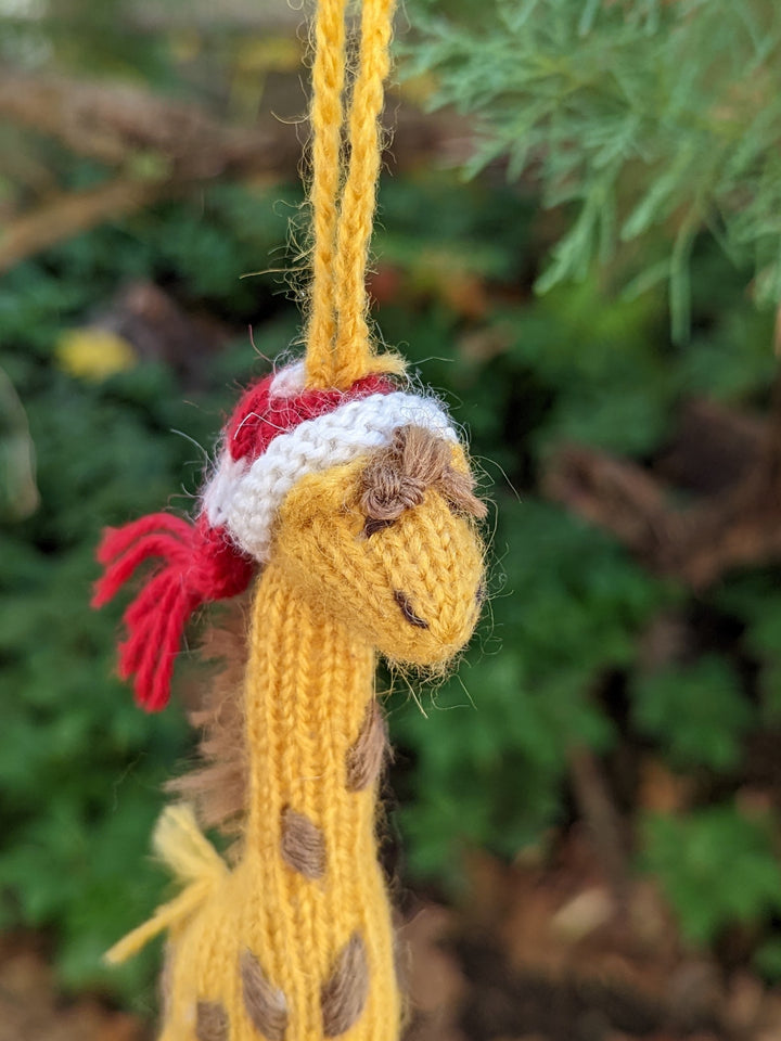 Giraffe with Hat Ornament